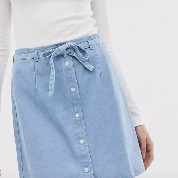 ASOS Denim Button Through Mini Skirt with Skinny Belt - Picture 3 of 7